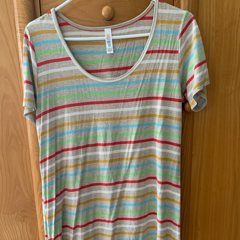 Lularoe Small T-Shirt